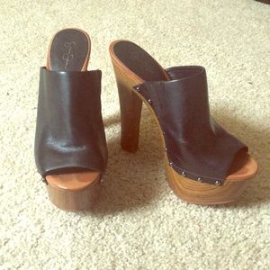 Jessica Simpson wood wedge/heel